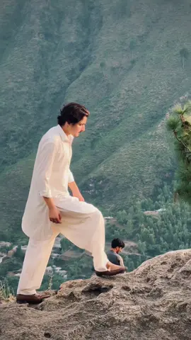 pa qam ke mi ws patee ijra gan de AW HA DER DE 🤨#fyp #slomo  #mountainvlog #creatorsearchinsights @👑⪼HILAL PATHAN⪻👑 @┈━═🦋𝕌𝕞𝕒𝕣 𝕎𝕒𝕙𝕚𝕕🦋═━┈ @ZK YOUSAFZAI 💗💫 @❤️‍🩹 𝓐𝓵𝓲 #danger 