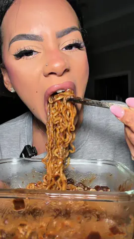 Black bean noodles 🍜  #tiktokshop #blackbeannoodles #jajangmyeon 