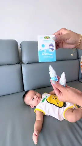 Nhà có em bé thì nhất định nên chuẩn bị sẵn một lọ POZOCARE. Giúp làm sạch dịch nhầy, duy trì độ ẩm niêm mạc mũi, hỗ trợ bé thở dễ chịu hơn khi thời tiết thay đổi hay nằm điều hòa. Món nhỏ nhưng cực kỳ hữu ích cho mẹ bỉm. 💙 #Pozokid #POZOKIDS #nhomuichobe #mevabe #dodungsosinh  