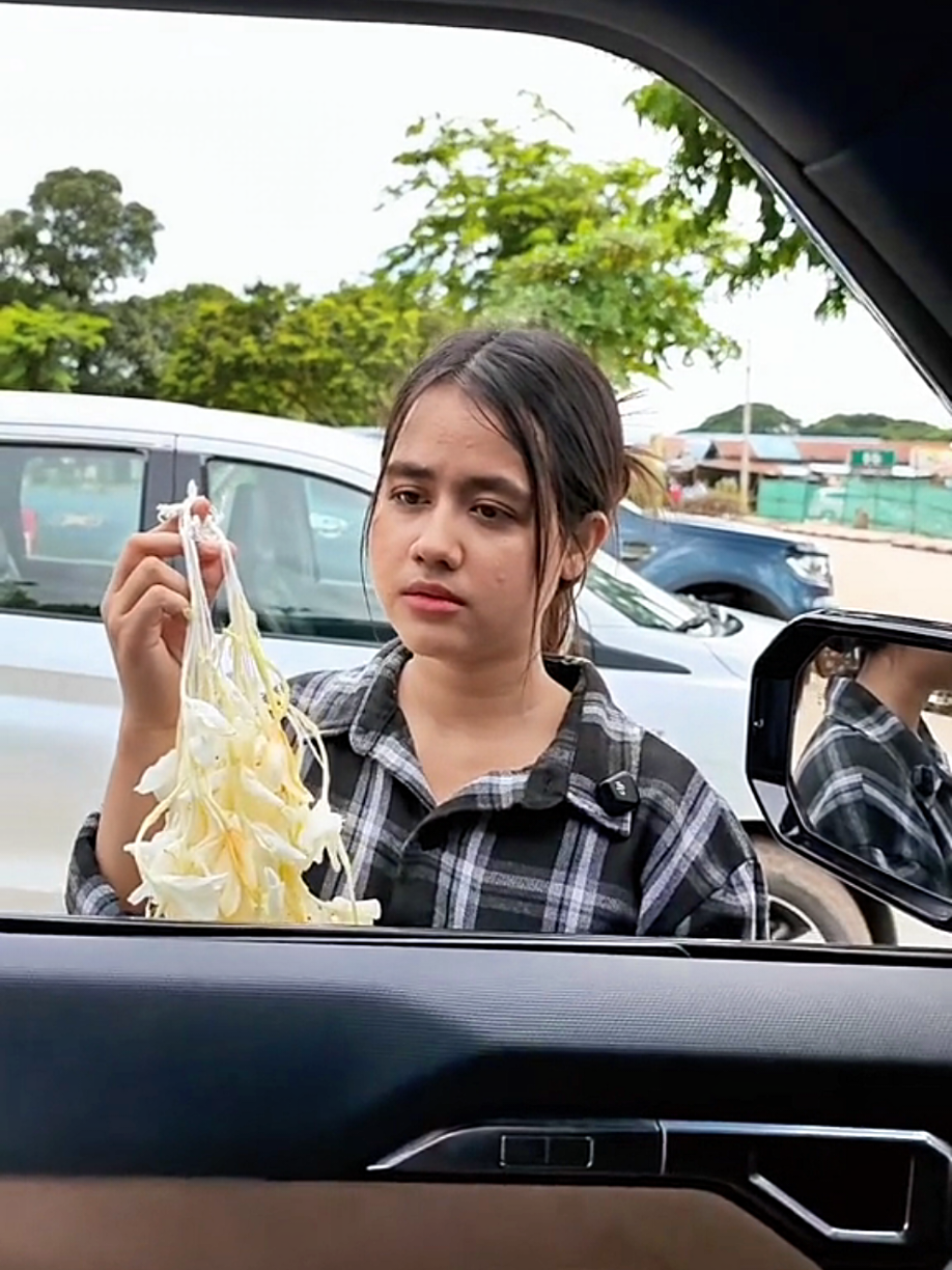 ဘယ်အရာမှမတည်မြဲပါဘူး😊#ဂုဏ်ငွေရှင် #view#foryoupage #tiktok #myanmar 