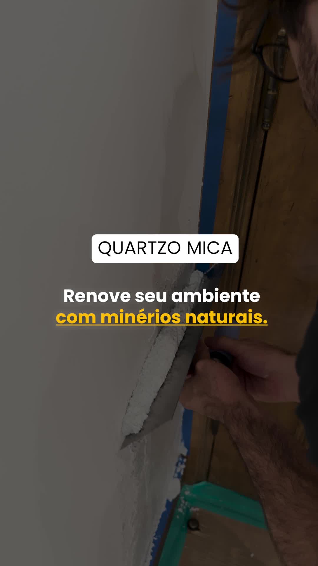 Mais do que revestir paredes: criar ambientes únicos. O Quartzo Mica Decor Colors oferece um acabamento refinado, com textura exclusiva e um visual que valoriza cada detalhe do seu projeto. #DecorColors #QuartzoMica #Decoração #Arquitetura #DesignDeInteriores #Reforma #ParedesDecoradas #AltoPadrão