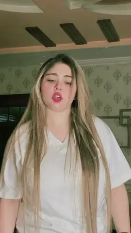 😹