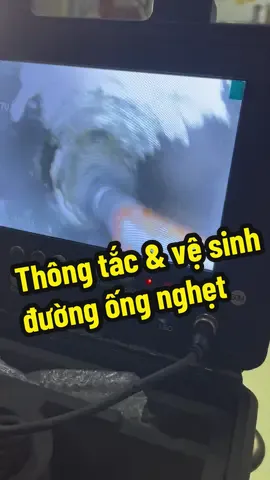 Tiếp tục ca thông tắc & vệ sinh đường ống tại chợ Bình Hoà #thongtacduongongnghetlongxuyen #thanhcyberhome #sieuamnuocbirori #xulyboncaunghet #thosuaongnuoc 