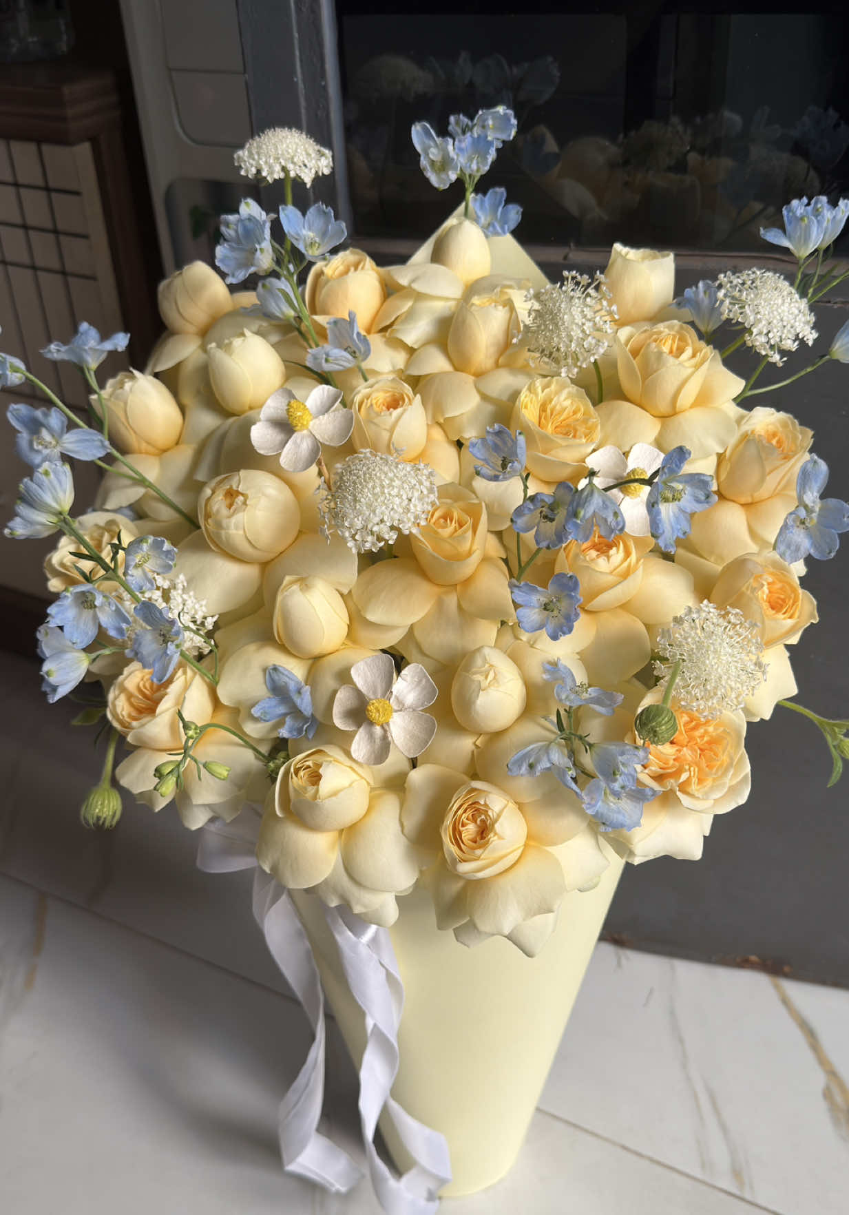 Xanh xanh + vàng vàng cho mùa hè nhooo #hoatuoisaigon #flowers 