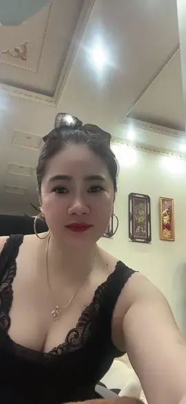 Kết bạn làm quen nha #kếtnốiquýbàhồixuân #tuyểnphicông #kếtbạn 