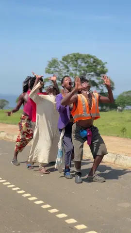 When the villagers get an opportunity to go in town 😂😂 #contentcreator #happinessisfree #funnydance #goviral #trendiing 