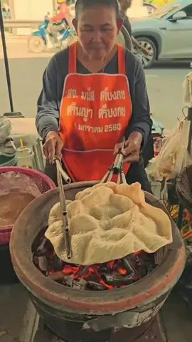 ##မြင်ပါများပီးချစ်ကျွမ်းဝင်အောင်လို့🤒🖤 #စာပေဗဟုသုတ 