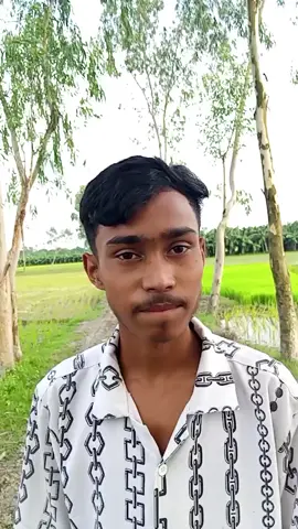 😊💔 মানুষ সবসময় হাসিমুখটাই দেখে, কিন্তু সেই হাসির আড়ালে লুকিয়ে থাকা কষ্টটা খুব কম মানুষই বুঝতে পারে। জীবন চলতে থাকে, আর কিছু অনুভূতি নীরব থেকেই যায়...! 🥀🤍 #maksudanya