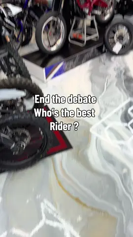 Who’s the best rider let me know ? 👀 #surron #stark #ebikes #ebikesplug #emoto 