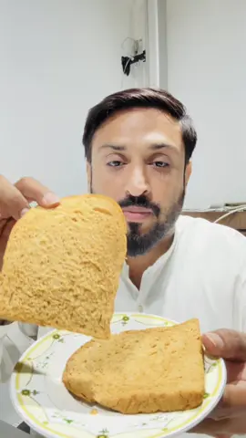 Brown Bread Ne Meri Blood Sugar Kitni Barhai? 😳 Brown Bread diabetes ke liye healthy hai ya sirf marketing? Maine 2 Slices Brown Bread kha kar apna real blood sugar test kiya. 📊 Result dekh kar aap hairan ho sakte hain! 👇 Comment karo: Next kis bread ya breakfast ka blood sugar test dekhna chahte ho? 💚 Follow @DiabetesFreeLife for daily real blood sugar tests. brown bread blood sugar, brown bread sugar spike, does brown bread raise blood sugar, can diabetics eat brown bread, blood sugar after brown bread, brown bread vs white bread, diabetes breakfast, blood glucose test, HbA1c, insulin resistance, type 2 diabetes #DiabetesTok #BloodSugarTest #BrownBread #DiabetesTips #fyp         