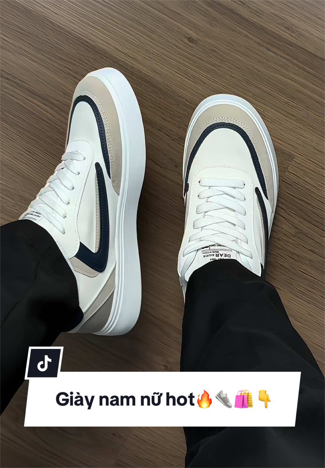 👆Dễ phối đồ với e giày này lắm nha😊#giày #giaynam #giaysneaker #giaythethao #xuhuong 