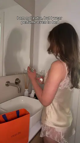 one thing about me? i'm wearing perfume literally everywhere #perfume #BeautyTok #girlythings