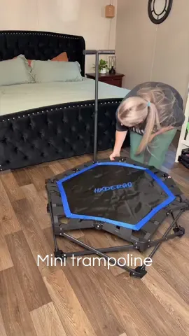 Sorry, we’re out of excuses to not get our cardio in at home 😬 #rebounder #minitrampoline #homegym 