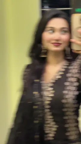 Kew Gali dile khobor ache kintu 🤧🤧 