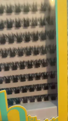 @flutterhabit now has clusters yall know how much I love their self adhesive lashes. #diylashes #lashclusters #flutterhabitlashes #tiktokshopsummersale #tiktokshopcreatorpicks 