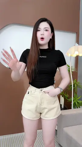 Form quần siêu đẹp luôn nha