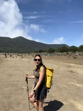Hii Surya Kencana Gunung Gede 🍃🫶 #hikingadventures #hikinggirl #Outdoors #mountain #suryakencanagununggede 