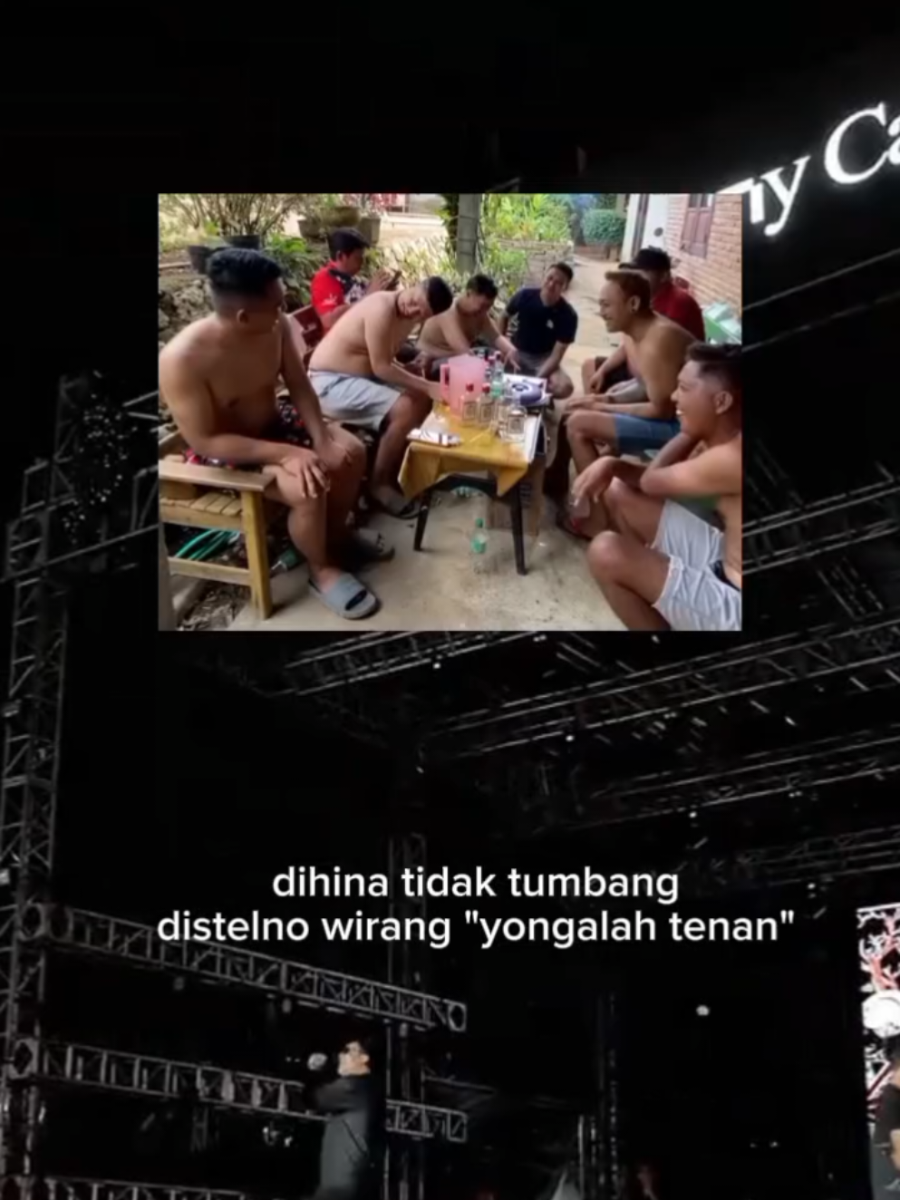laki-laki tidak bercerita, tapi tiba-tiba 