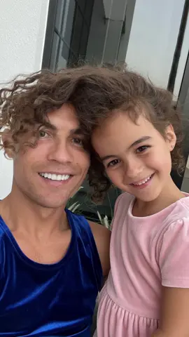 Ronaldo & daughter lovely moments 💕 #tiktokgrowthchallenge #cr7 #ronaldo #cristianoronaldo #viral 