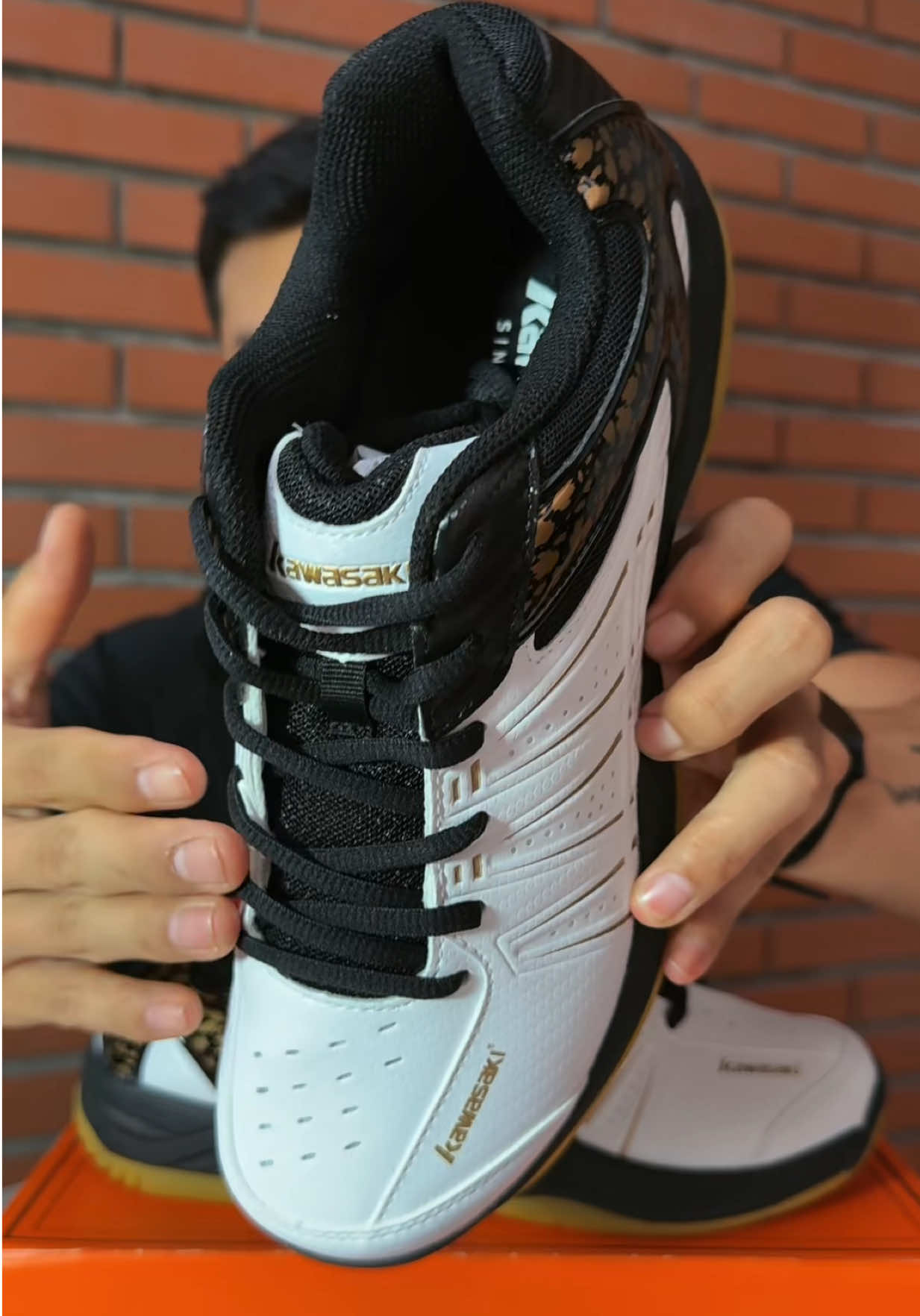 Giày đẹp luôn anh em nha #Kawasaki #KawasakiBadmintonShoes #PeakShoes #pickleball #pickleballtiktok 