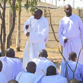 Ndiniwo Razaro nhamo yandakaona