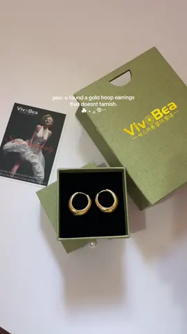 gold hoop earrings is the new trend ｡𖦹°‧ #goldhoops #hoopearrings #goldhoopearrings #nontarnishjewelry 