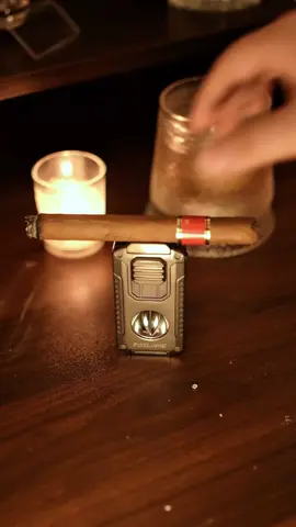 Weekend wind-down time. #edc #giftideasforhim #mensgifts #cigarlounge #WeekendVibes 