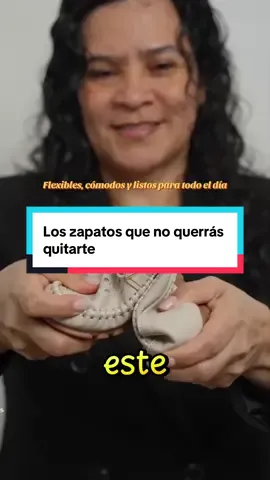Si buscas unos zapatos cómodos, ligeros y con un diseño elegante para usar todos los días, esta opción puede ser justo lo que necesitas. Descúbrelos tocando el carrito. #Zapatos #Comodidad #Moda #Calzado #aguilera80  zapatos casuales, zapatos cómodos, calzado ligero, zapatos flexibles, zapatos para caminar, flat shoes, comfortable shoes, walking shoes, everyday shoes, casual footwear  