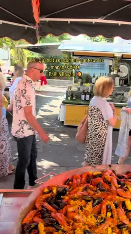 POV : Quand tu artisan-commerçant sur les marchés de la Côte d’Azur ☀️ Paëlla Royale et Lamelles d’encornets géants à la tomate