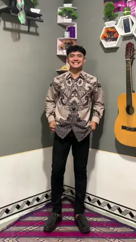 Rekomendasi batik buat acara formal #outfitcowok #kemejabatikslimfitpremium #batikmodern #fyp #froyou 