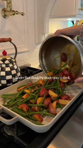 I should really make a series of lazy dinners because that’s been the vibe lately ~ sheet pan chicken sausage, green beans & potatoes. Seasoned to perfection & prepped using @getgraza #easydinner #sheetpandinner #dinneridea #lazydinner #quickdinner @From Our Place @MacKenzie-Childs @Amazon Home 