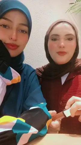 مش عارفه مالك والله😒😂 #foryoupage #صحاب #fypシ #فيديوهات #اكسبلورexplore @Menna-Elawamy 