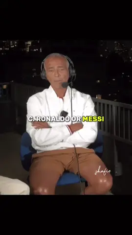 everyone chooses Lionel Messi who's the GOAT 🐐🐐🐐#messi #cr7 #ronaldo #footballtiktok #Soccer 