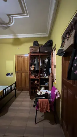 2 in 1-6.5k available at Kotei 7mins walk to Ksb.Approach with caution agent terms and condition applied.#knuststudents #hostels 