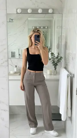 These are the nicest office trousers i’ve found! #halara 