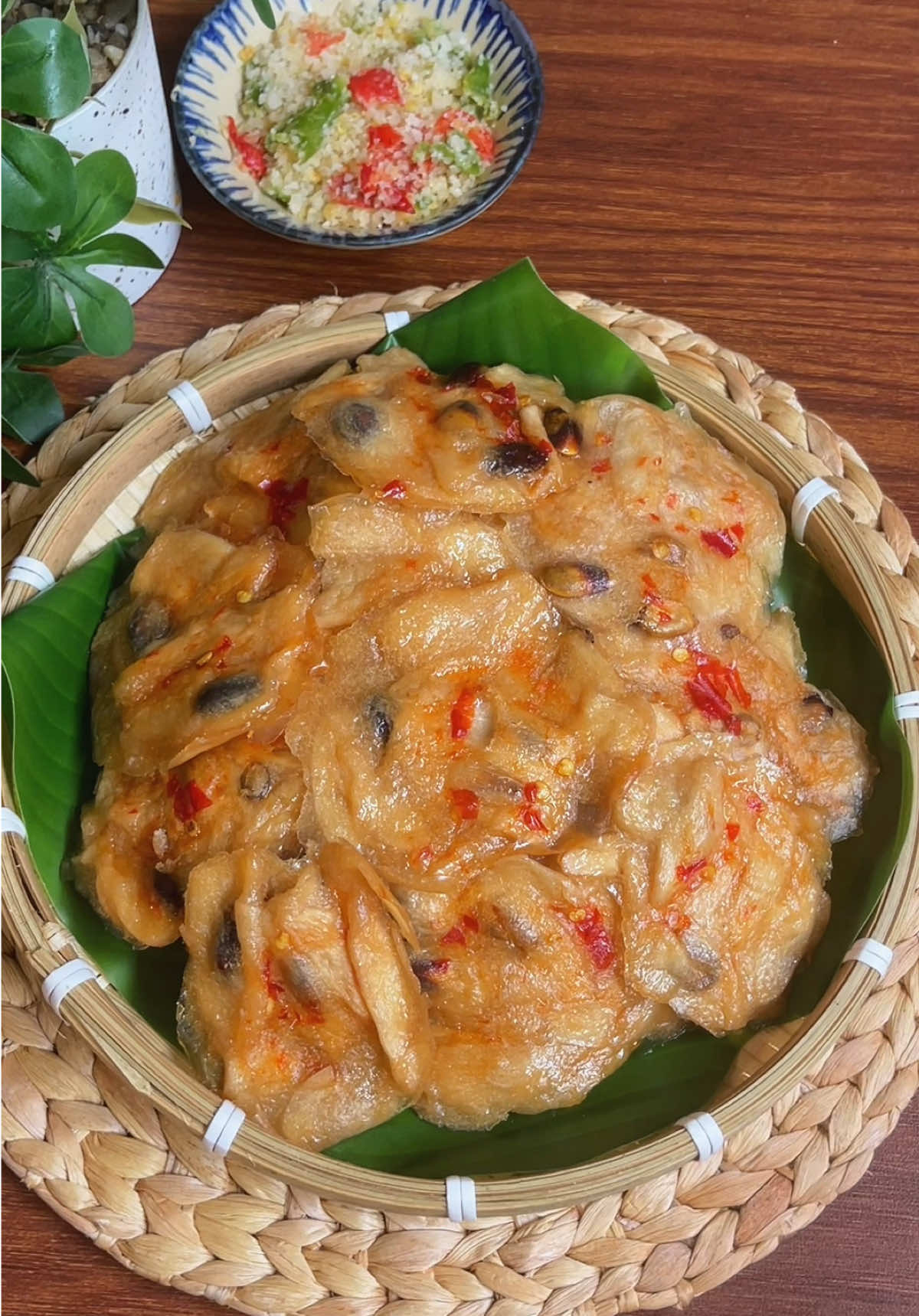 MÃNG CẦU RIM ME ỚT dẻo mềm chua ngọt , ăn siêu cuốn luôn #honghariviu  #mangcaurimmeot  #mangcausaymuoiot  #mangcausaydeo  #ancungtiktok 