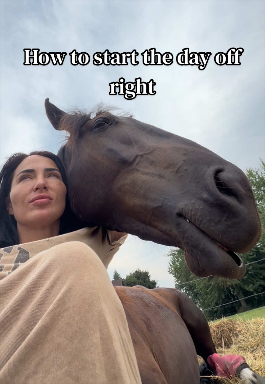 Can’t think of a better way to start my day  #horses #equestrian #horsegirl #horselover #ranchlife 