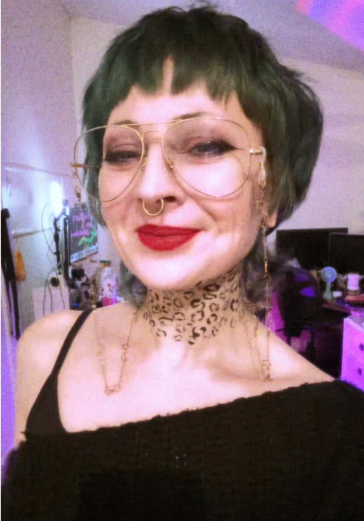 Today’s makeup yesyes :D #makeup #makeupartist #altmakeup black neck makeup 