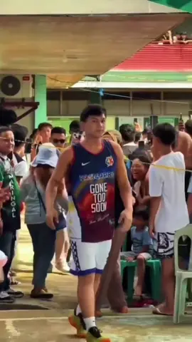 Kael and Gian before the game start, entry of Kael Delica and Gian Carlo . DAVRAA boys #renebaterbonia #davraaboys #kaeldelica #giancarlo #trendingreels 