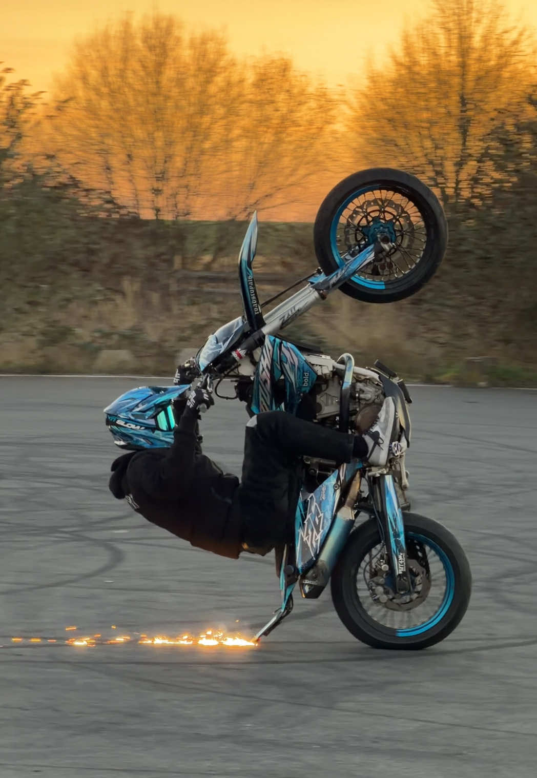 8 #fyp #supermoto #stunt #wheelie #profie 