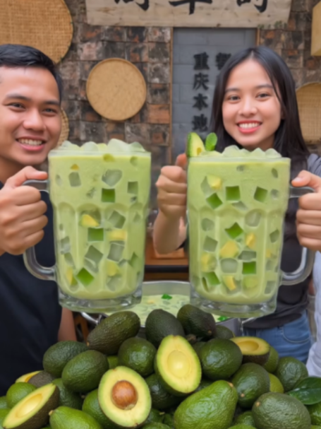 POV: Kamu cuma butuh 1 sendok bubuk + air dingin + es batu = minuman favorit baru! 🥑🧊 Praktis, enak, dan bikin nagih! #fyp #foryou #viral #tiktokshop #racuntiktok #avocadocollagen #collagendrink #avocadodrink #minumanviral #minumanhits #kulinerindonesia #trending #collagen