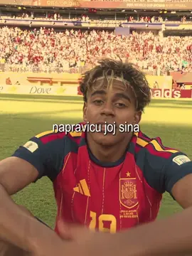 Gledam je kako igra||#lamineyamal #fcbarcelona #spain #worldcup #viral 