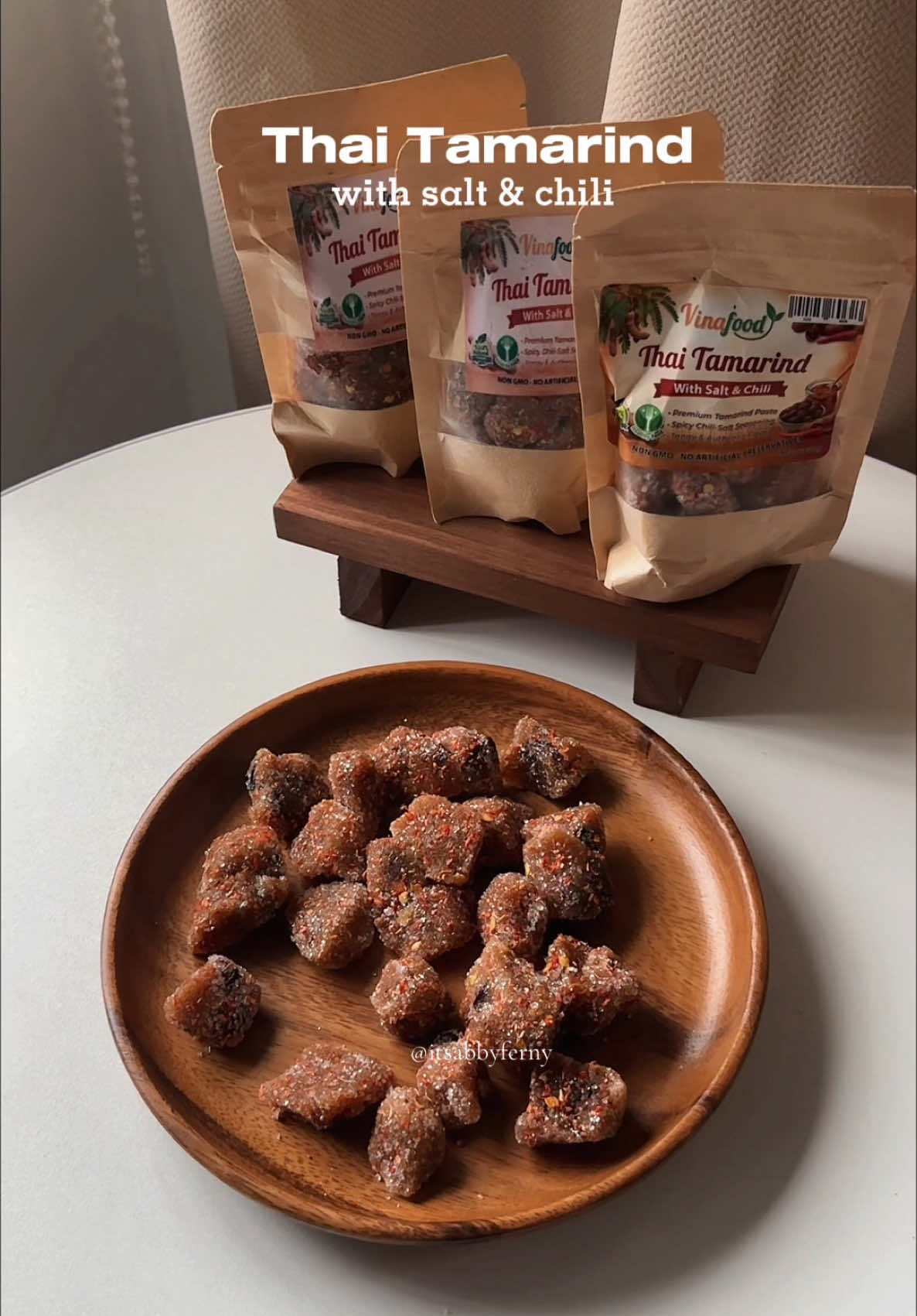 If maasim is your love language, this one’s for you! 🤎 Thai Tamarind Salt & Chili delivers the perfect balance of sweet, tangy, and spicy flavors in every bite. Great for snacking, sharing with friends, or satisfying your late-night cravings.  #ThaiTamarind #Sampalok #TamarindCandy #spicytamarind #vinafood  