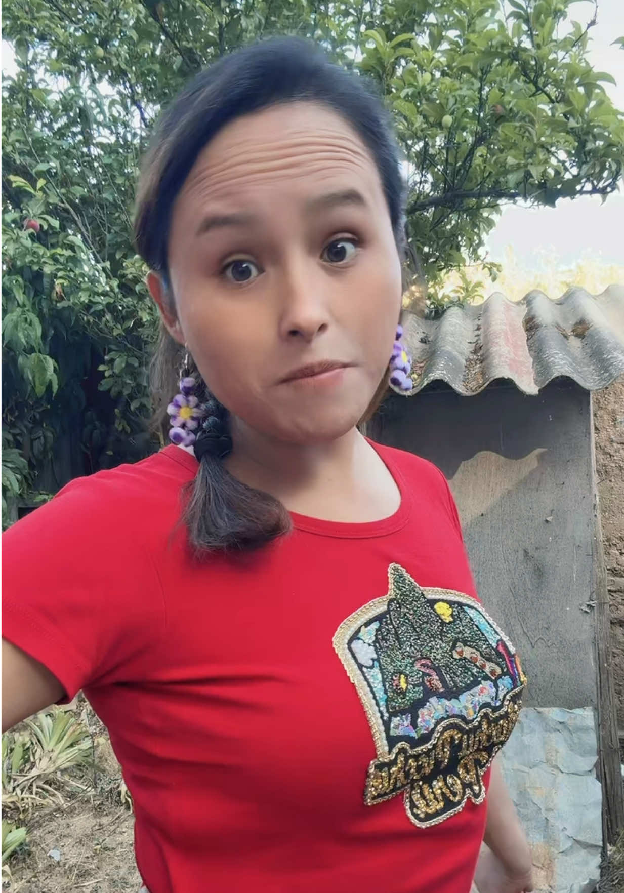Valora a la mujer que tienes a tu lado antes de fijarte en otra. Lo que hoy das por sentado puede ser exactamente lo que mañana más extrañes. #nathalytavi #comedia #humor #reflexiones #vidadecampo @🪖😡💰⚽️CAPITANA MARAVILLA😡🪖 @Miss Naty 