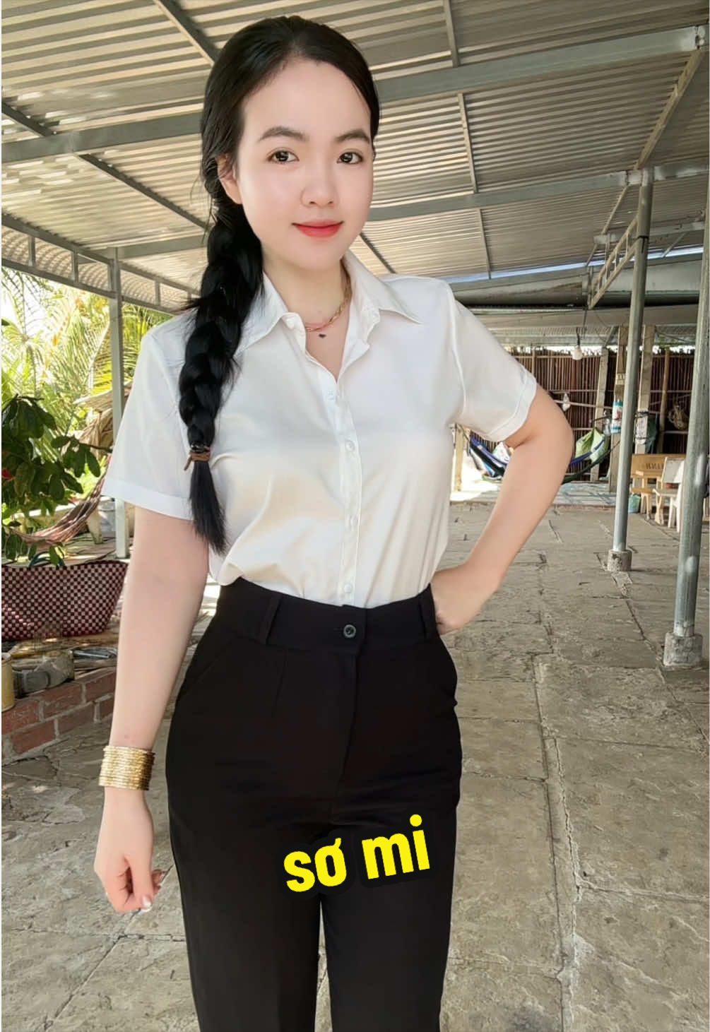 Sơ mi trắng tay ngắn phù hợp học sinh, sinh viên, công sở... #somitrang #baotranthoitrang #xuhuong 
