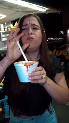 Que deliciaaa Dioos 🤤🤤👌🏼🌽🤯 #medellin #flypシ #feriadeflores #elotes #esquites 
