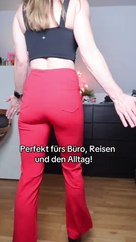 Die Halara Flex™ Dehnbare Stoffhose mit hohem Bund und Seitentasche hinten ist die perfekte Kombination aus Stil, Komfort und Funktionalität. Das weiche, elastische Material passt sich deinen Bewegungen an und sorgt den ganzen Tag für ein angenehmes Tragegefühl – egal ob im Büro, unterwegs, beim Reisen oder in der Freizeit. Der hohe Bund schmeichelt der Figur, bietet optimalen Halt und sorgt für eine moderne Silhouette. Die praktische Seitentasche hinten bietet Platz für kleine Essentials und macht die Hose noch alltagstauglicher. Ob mit Sneakern, Bluse oder T-Shirt – diese vielseitige Stoffhose passt zu jedem Outfit und wird schnell zu deinem neuen Lieblingsstück. Sichere dir jetzt die Halara Flex™ Stoffhose und genieße maximalen Komfort bei jedem Schritt! Hashtags: #dealsfürdich #tiktokmademebyit #halara #stoffhose #fashion @halara_de 