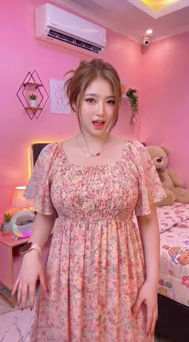 dressnya cantik pol pantesan stok abis mulu 😭😭  #dress #dresscantik #fashionwanita