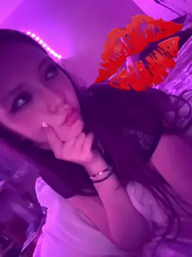I’m more superior then u shrimpy💕#princessnyss #findom #censoredfeet #femalesuperiority #findomtok 