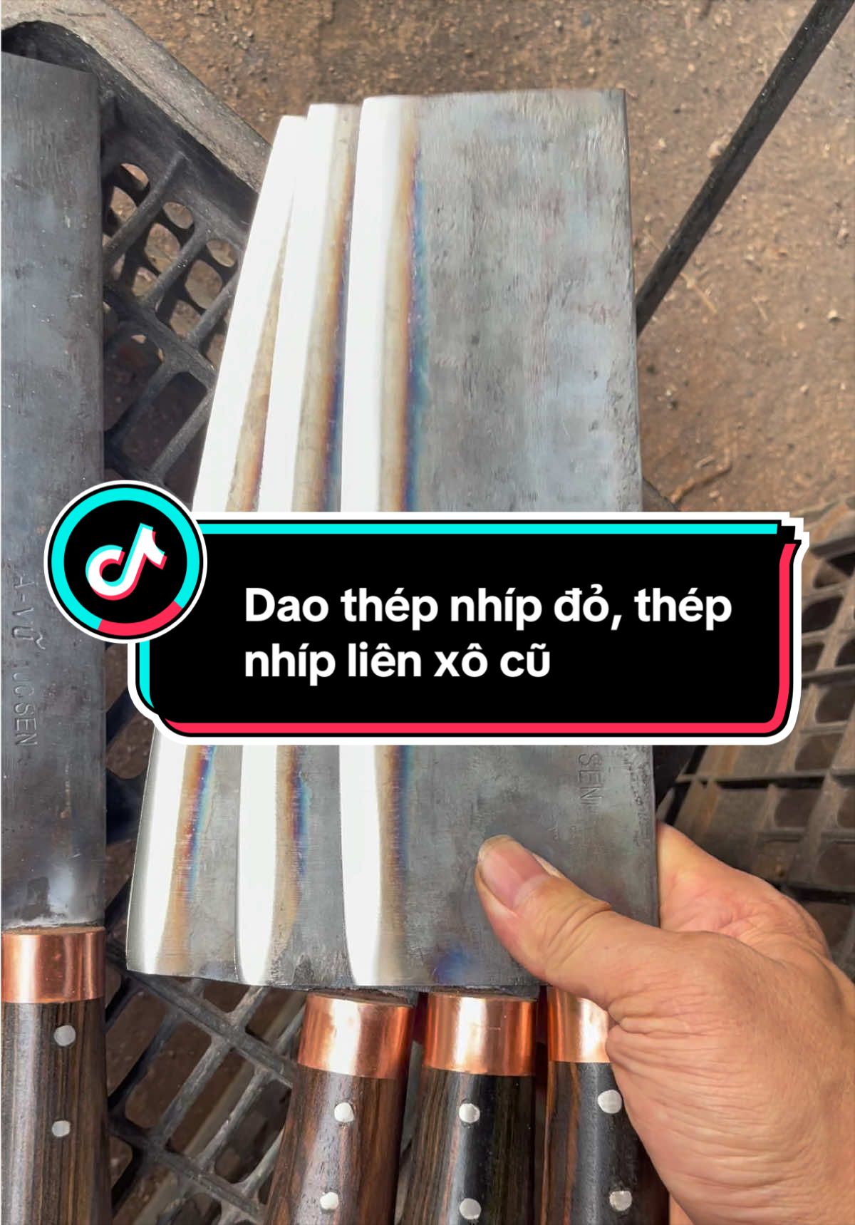 Dao phúc sen cao bằng xưởng a vũ, dao thép nhíp Nga, thép nhíp đỏ cao cấp rèn thủ công#daophucsenavu #xuhuong #daobep #daophongthuy @dao bếp phúc sen a vũ cao bằng @dao bếp phúc sen a vũ 03 @dao phúc sen a vũ 03 